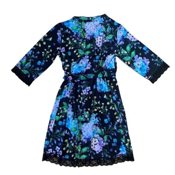 Black Floral Peter Alexander Robe Size XS - Picture 5 of 9